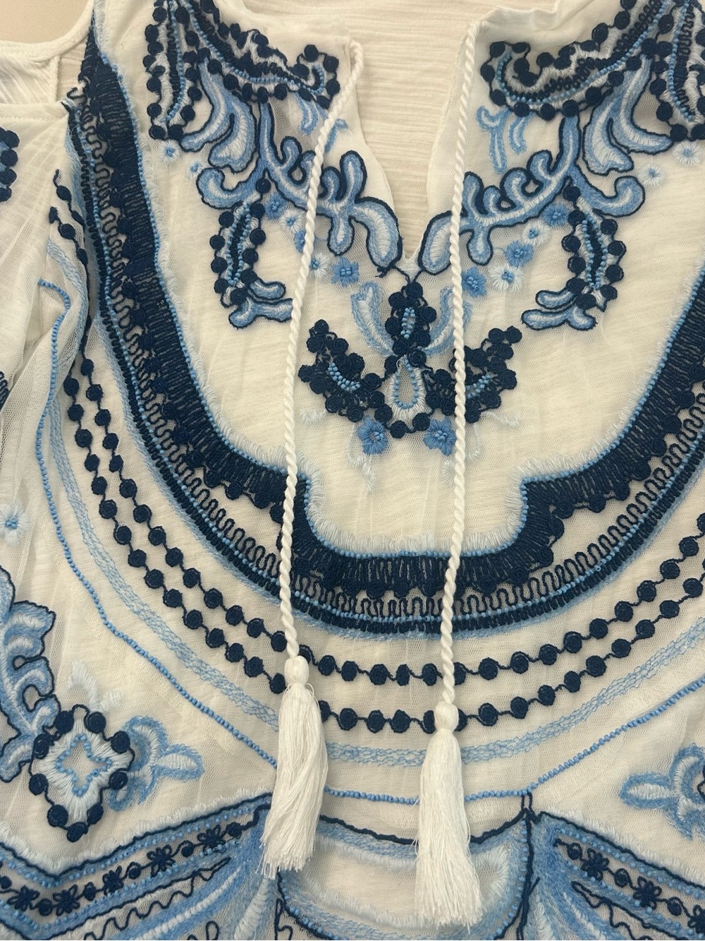 GORGEOUS Embroidered Tunic in Blue & White with Tassel V-Neck by INC - Picture 2 of 4